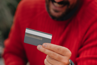 Tarjeta de Crédito Santander Fiesta Rewards Platino: 3 Puntos por Cada Dólar Gastado